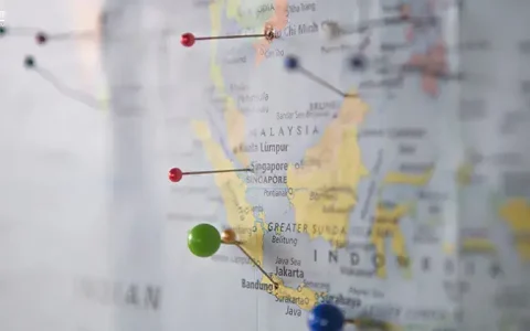 如果AI能让你体验任何人的生活，你会更善良吗？